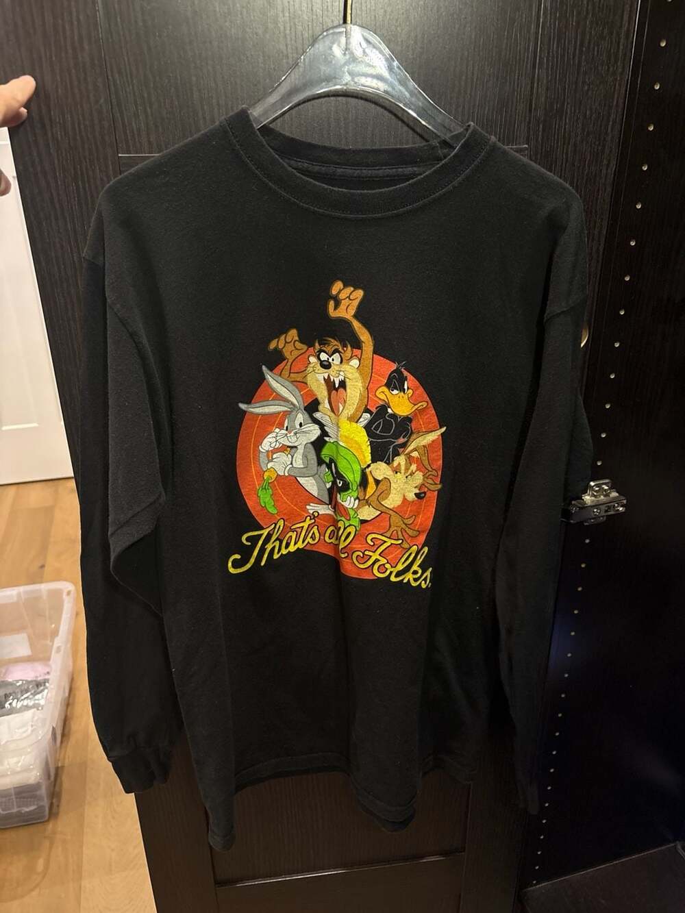 Looney Tunes "That's All Folks" Graphic Long Sleeve T-Shirt Size M